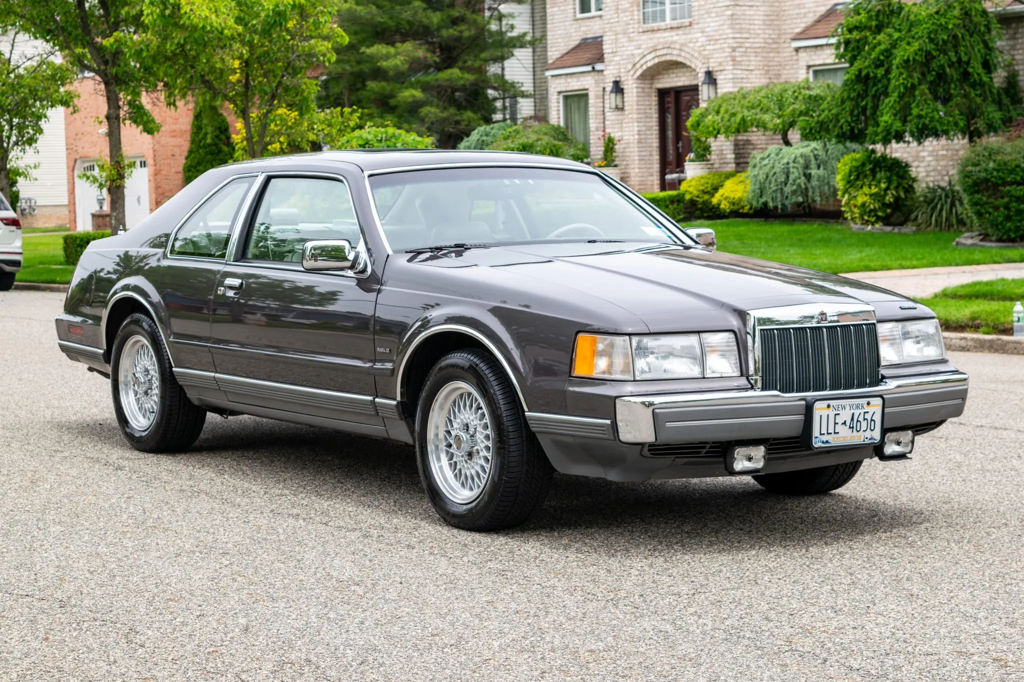 1992 Lincoln Mark VII LSC VIN 1LNCM93EXNY677266 | Hagerty